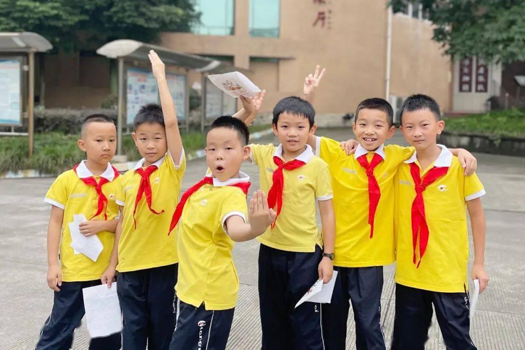 玩滑板的男孩逃脱2